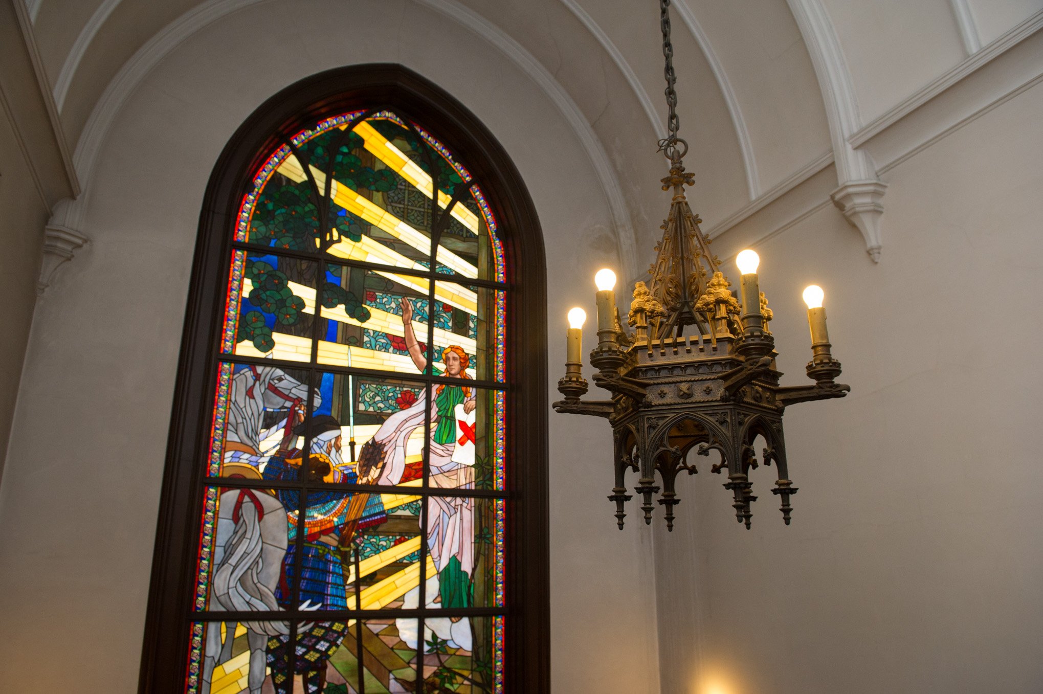 ステンドグラスの画像