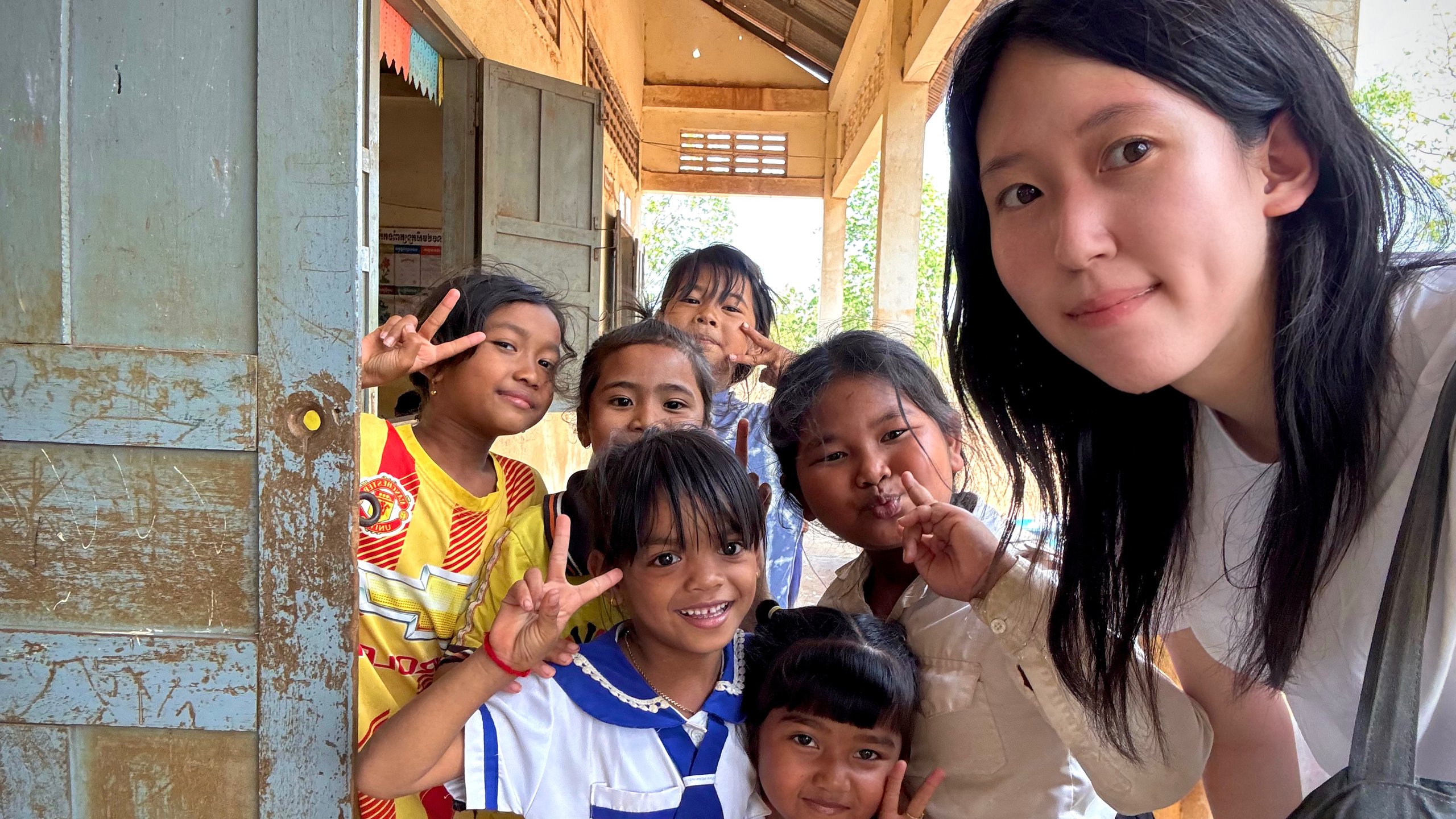 Study tour and volunteer program in Cambodia