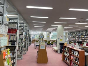 女子高図書室
