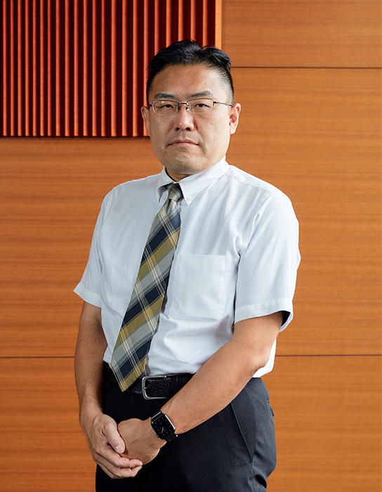 教授  大屋 雄裕