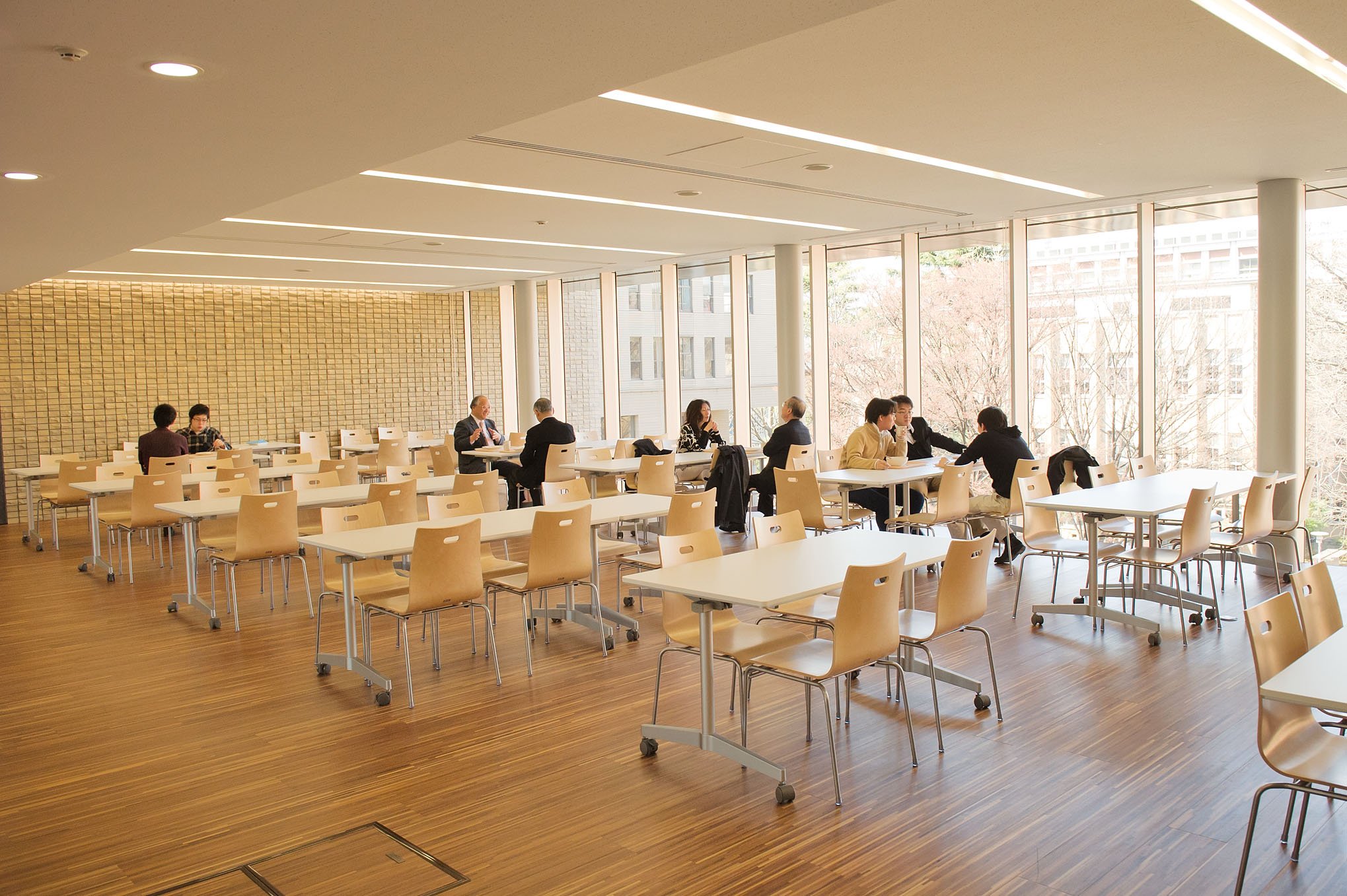 ザ・カフェテリアの内観