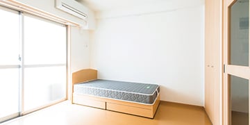 研修医寮｢クレール御苑前｣