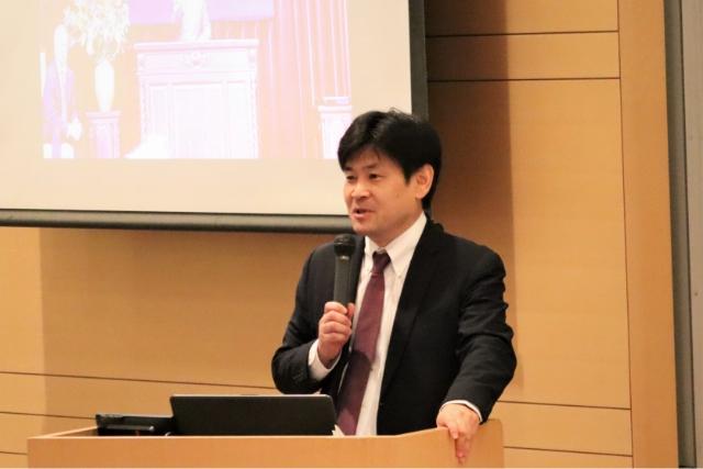 Dean Arita giving his opening remarks