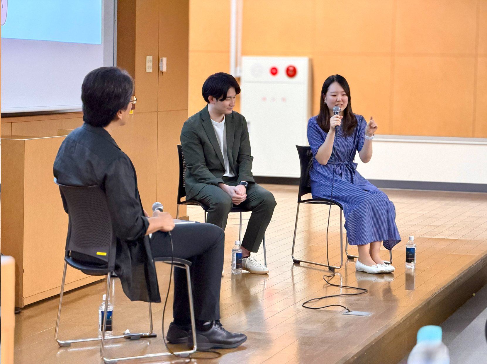 Scene from the seminar