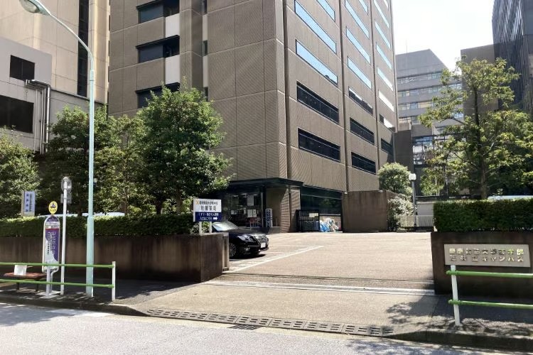 North Entrance(Community Pharmacy Entrance)