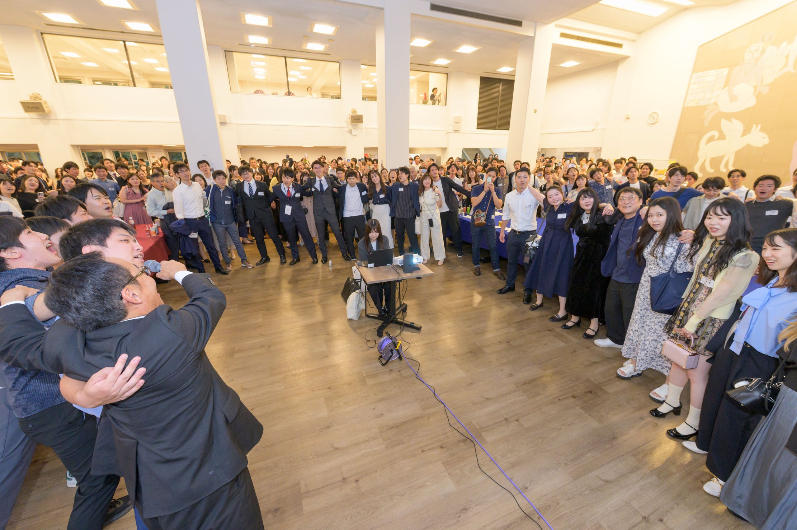 卒業5年塾員招待会の様子