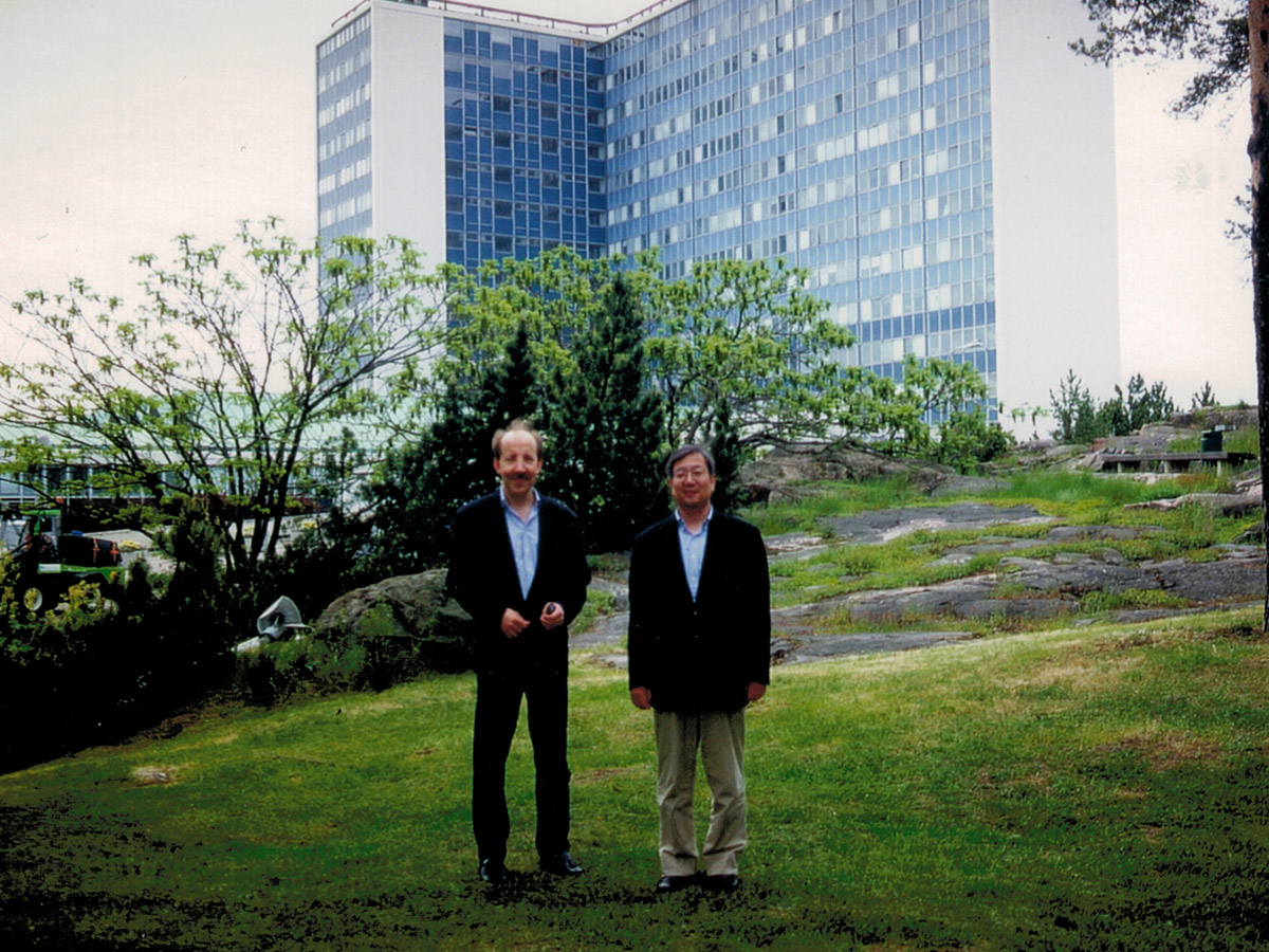 Two-shot photo outdoors