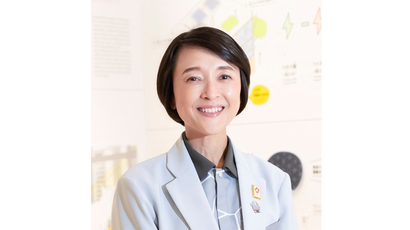 画像：ビリオン「電力館 可能性のタマゴたち」　副館長　1994年文学部卒業　石橋　すおみ（いしばし　すおみ）君