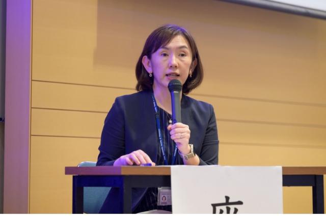 座長の堀薬学部教授