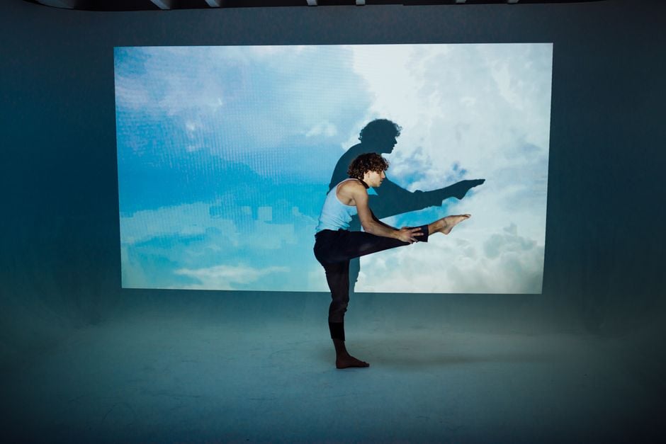 projection mapped stage dancers mixed reality performance