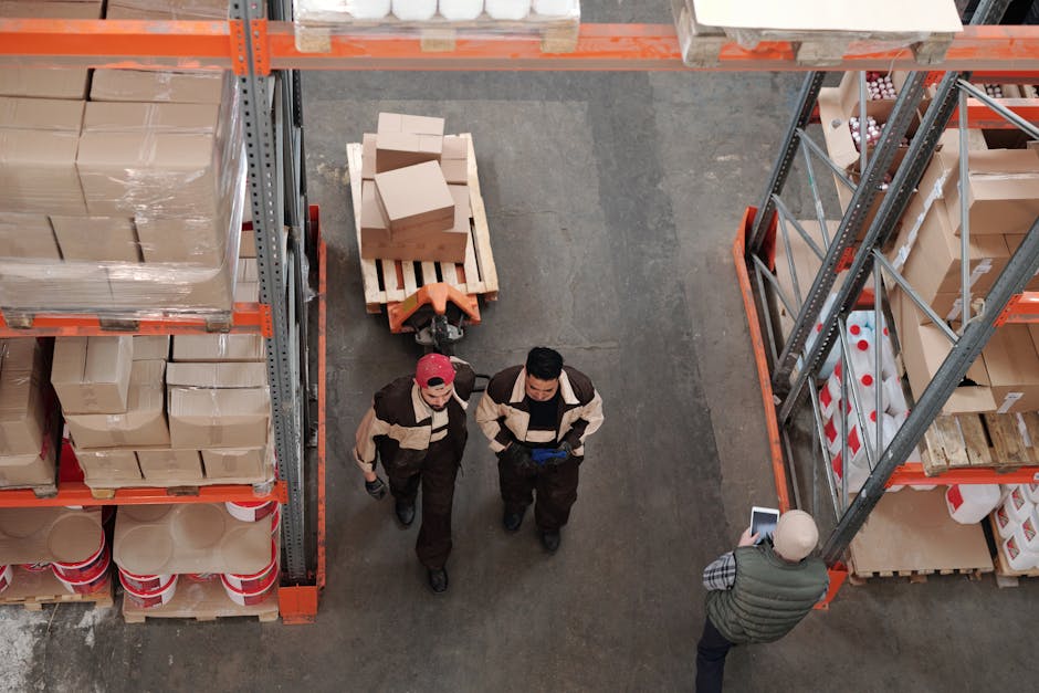 shared logistics warehouse co-loading pallets trucks collaborative delivery