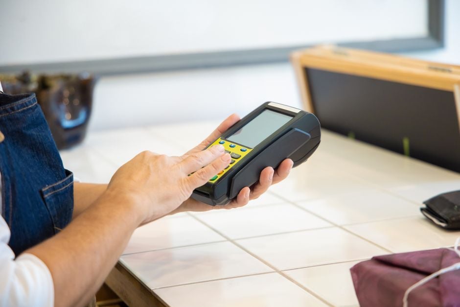 retail point of sale UAE digital payment terminal dirham digital