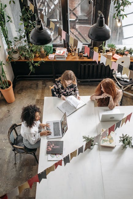 female founders workshop brainstorming community