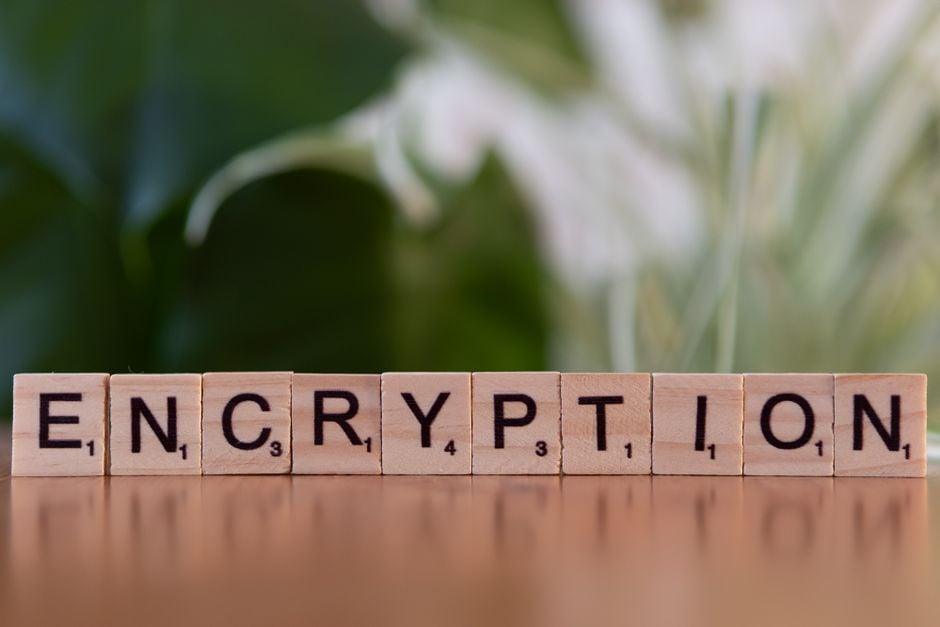 AI data privacy encryption concept