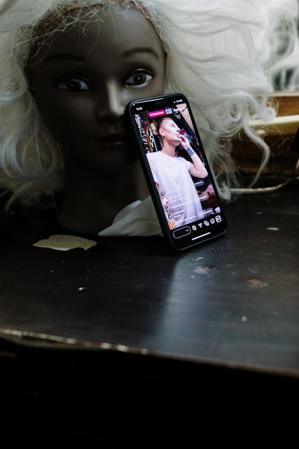 virtual try-on makeup smartphone AR