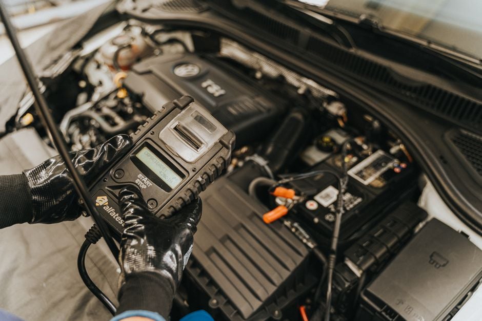 electric car battery pack inspection garage Germany
