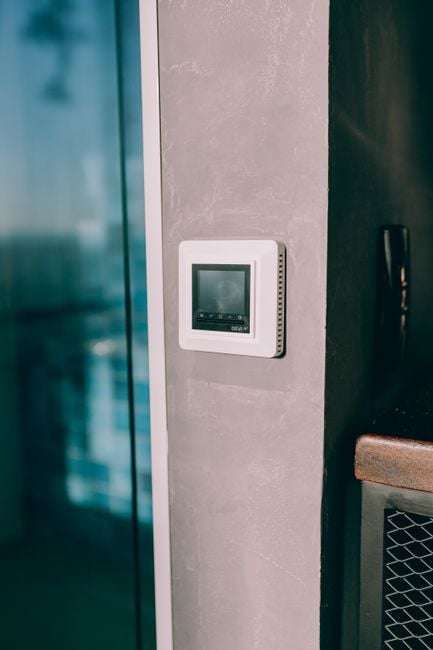 smart thermostat controlling AC home