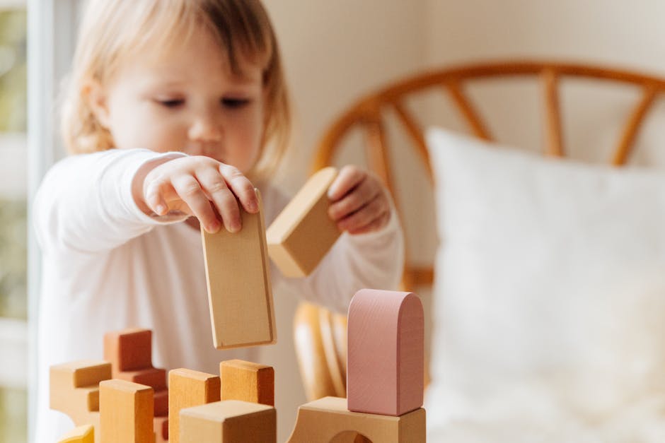 Indoor Active Play for Small Spaces: 20 Low‑Cost Games to Boost Motor Skills and Burn Energy