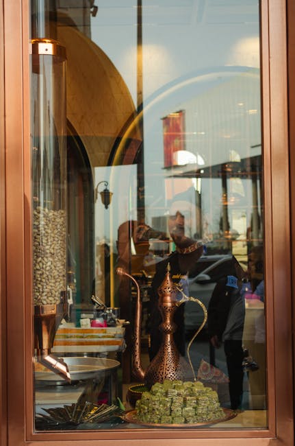 حلويات دمشق: استكشاف عميق للبقلاوة، المعمول وأشهر الحلوانيين