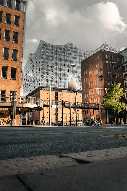 A stunning view of Elbphilharmonie in Hamburg, showcasing modern urban architecture.