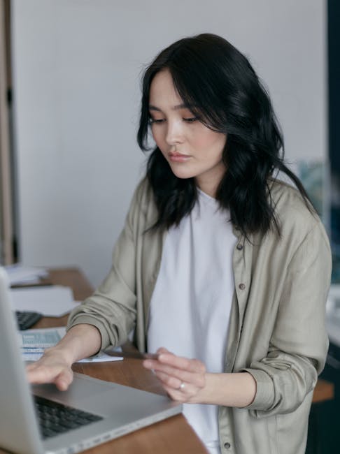 From Abroad to the U.S.: How Newcomers Use International Payment History, Matched IDs and Starter Products to Build Credit
