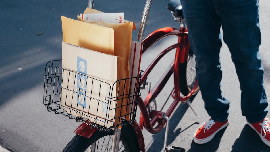 delivery robots sidewalk urban courier e-cargo bike drone rooftop landing