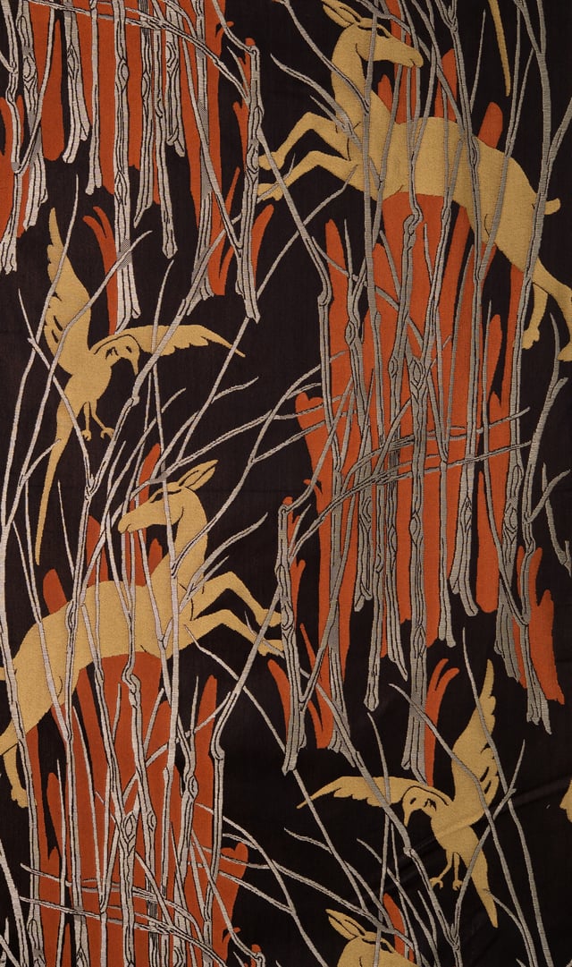 Les Biches - Noir et caramel