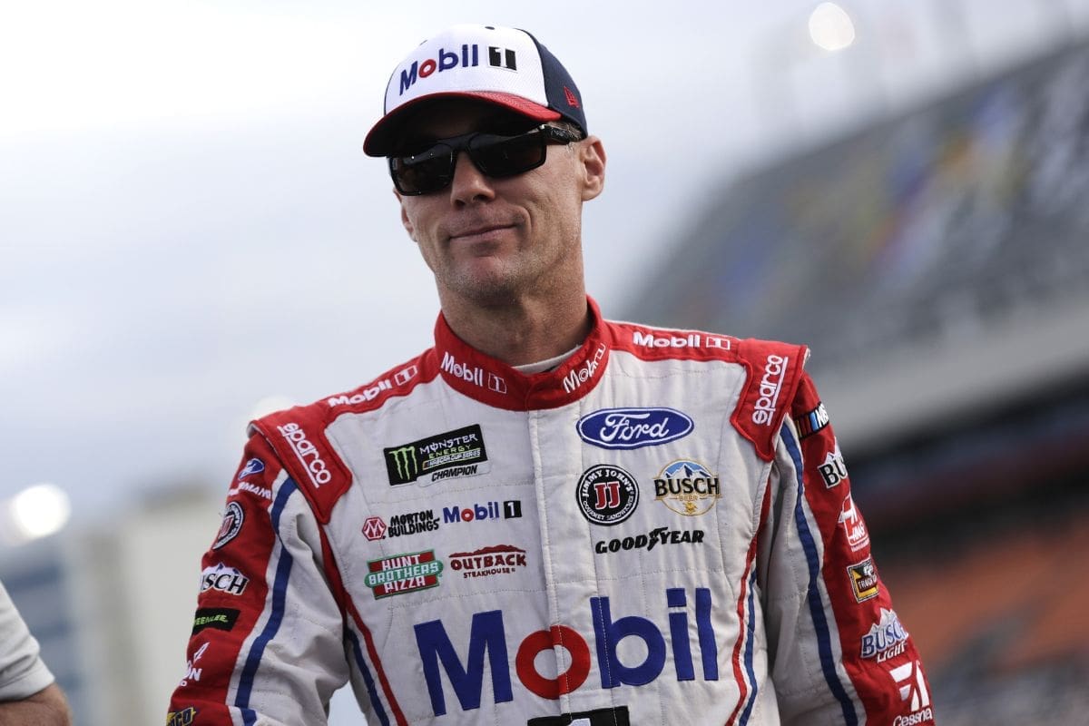 Kevin Harvick Names Kyle Larson's Team as 2024 Standout