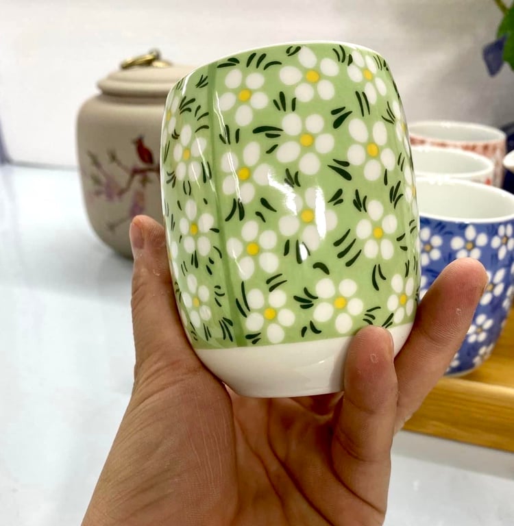 Set ấm pha trà kèm khay trúc hoạ tiết hoa nhí siêu xinh