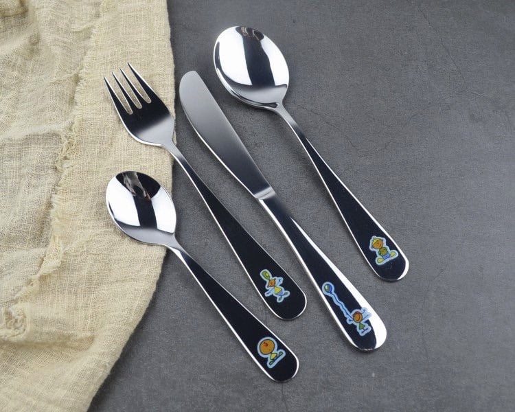 Set thìa dĩa 4 món Chockmen dành cho các bé CKM304