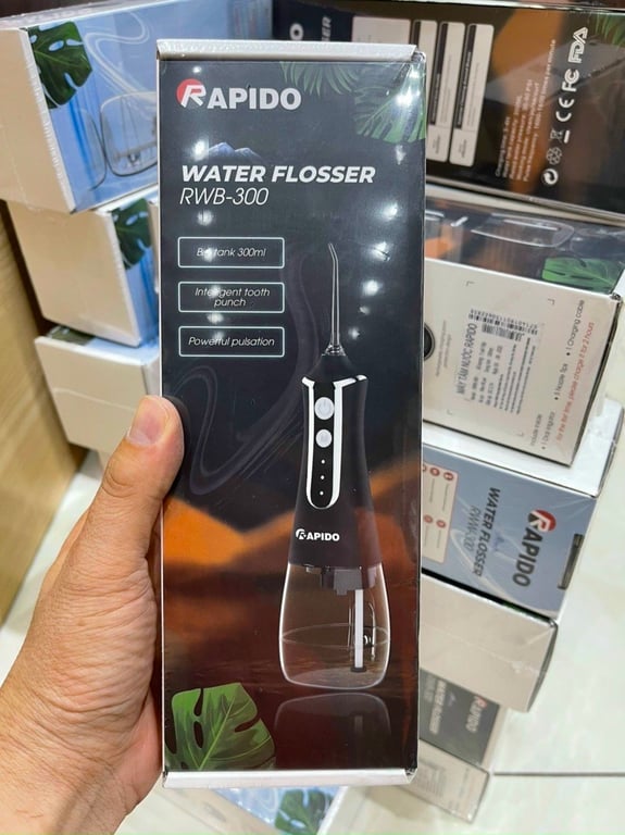 Tăm nước 5 ĐẦU PHUN Rapido RWB -300 ( MÀU ĐEN và trắng )