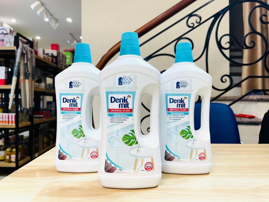 Nước lau sàn gạch Denkmit 1 Lít