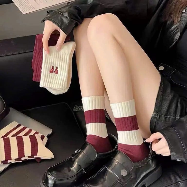 Set 10 đôi Tất đỏ cổ cao siêu xinh