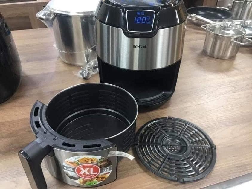 NỒI CHIÊN KHÔNG DẦU TEFAL EY401D155 dung tích 4.2 lít