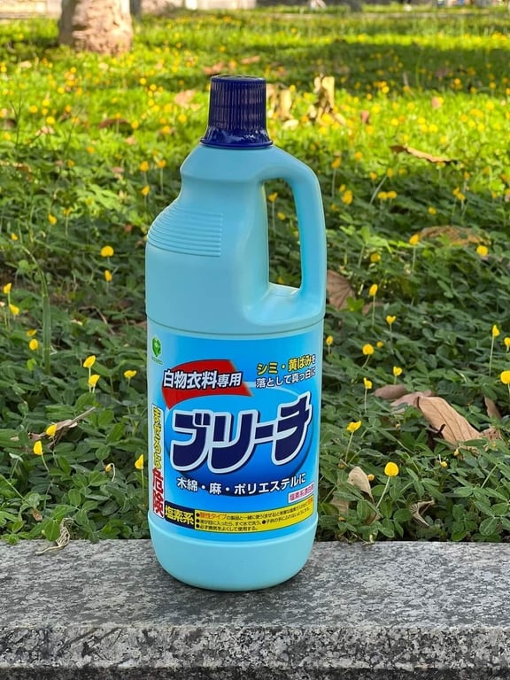 NƯỚC TẨY TRẮNG QUẦN ÁO NHẬT BẢN Chlorine 1500ml