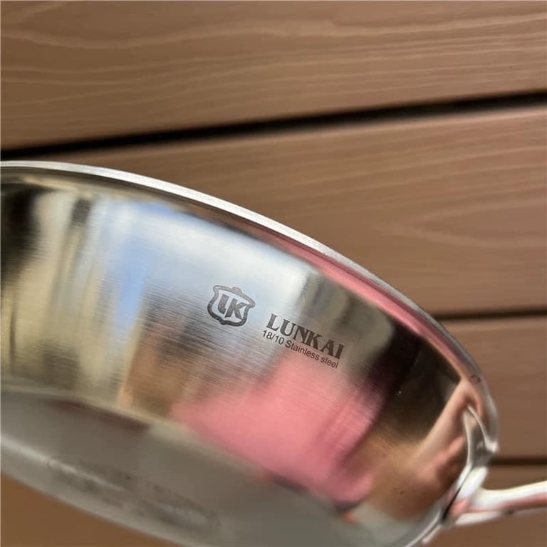 Chảo Lunkai cạn lòng size 20cm LK13. Độ dày 2.9mm