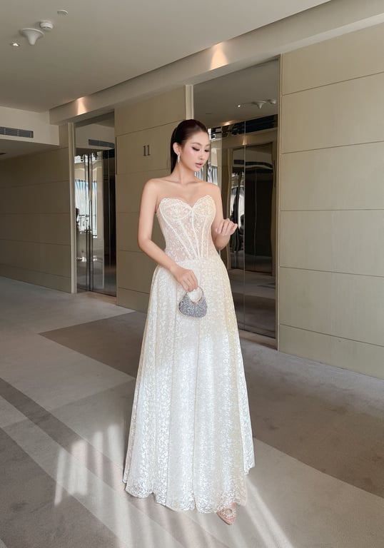 Đầm maxi cúp ren hoa nhí brand OBIBI