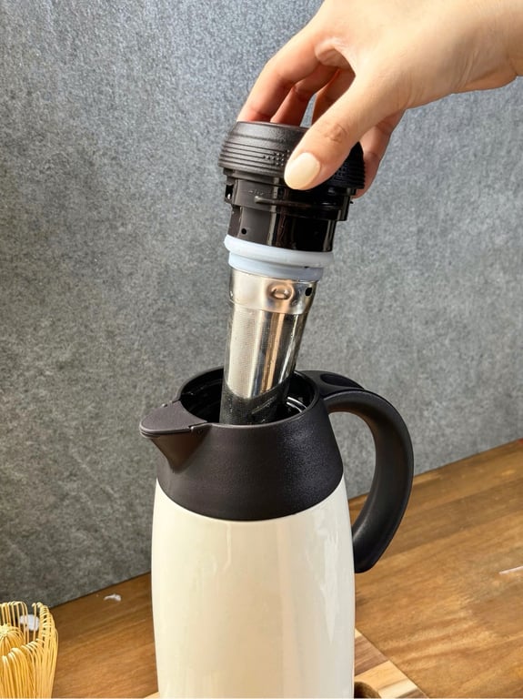 Bình giữ nhiệt có kèm lõi lọc trà inox  Kaiyo 1100ml