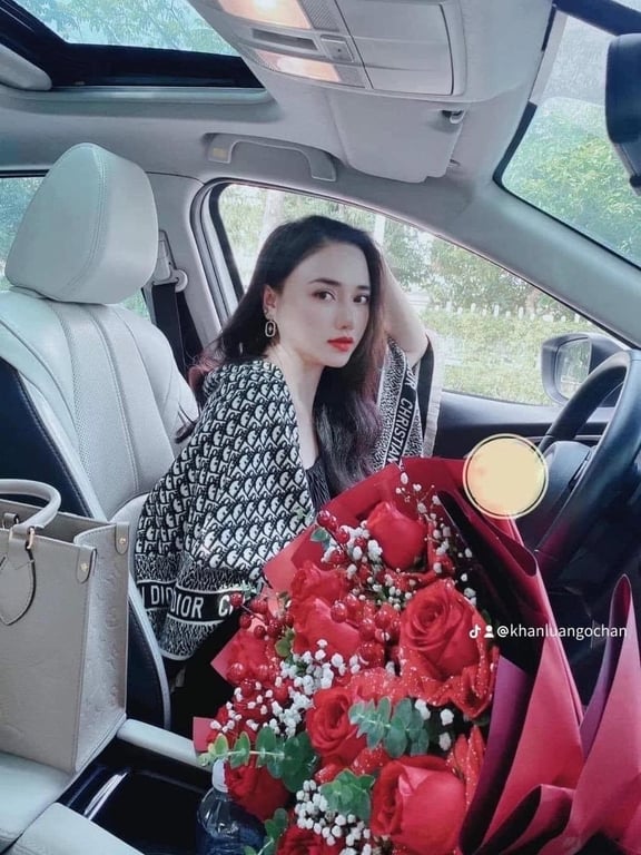 KHĂN DẠ D.I..O.R ĐEN - XANH THAN