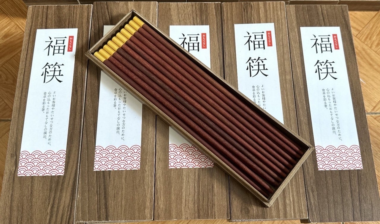Set 10 Bộ Đũa Đàn Hương