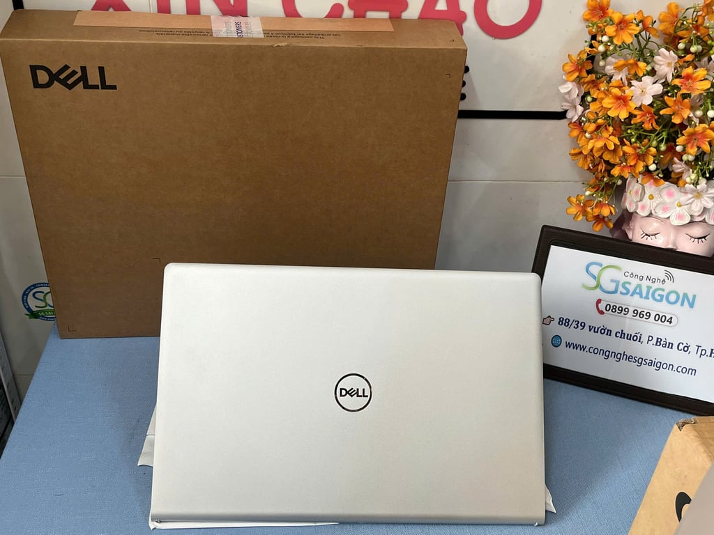 Laptop Dell 15 DC15250 DC5I7748W1