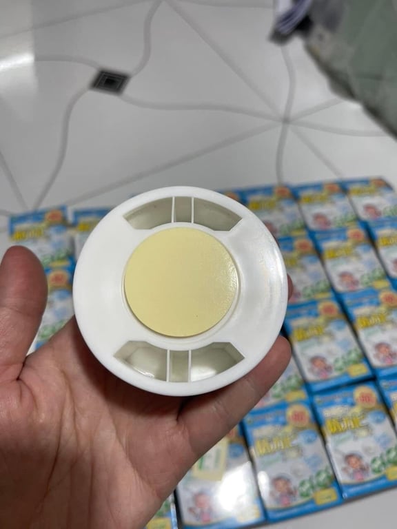 Hộp hút ẩm ngừa nấm mốc hàng Nội địa Nhật