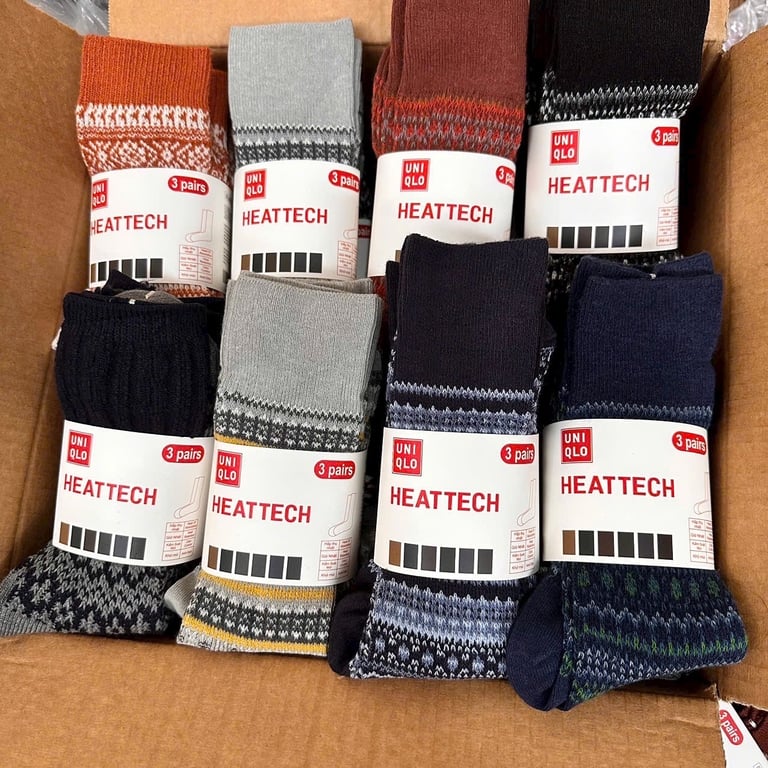 Tất Uni xuất dư set 3 đôi.