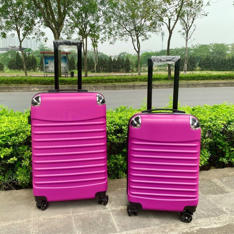 Combo Vali to đùng size 24inch và 1 vali size 20 inch