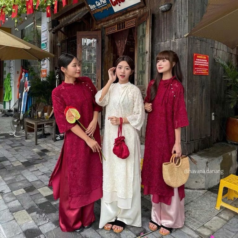 AD HVN Yến Phượng - đỏ