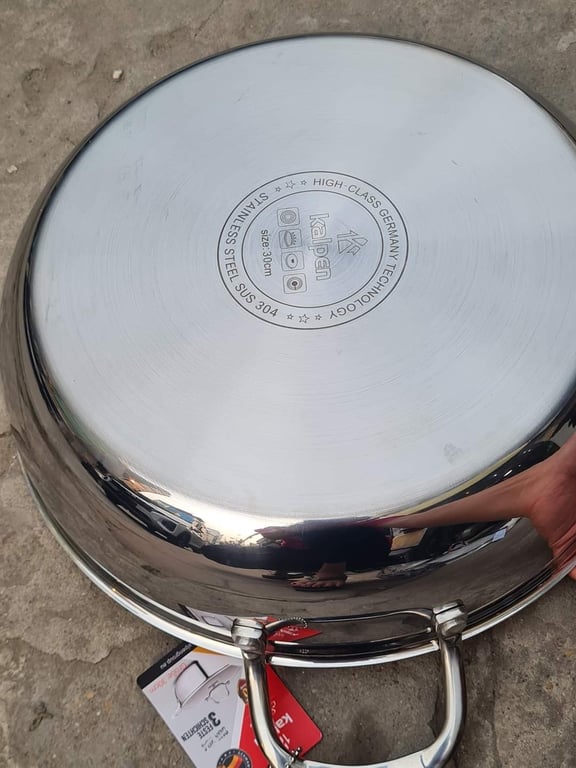 CHẢO XÀO LẨU INOX ĐÚC LIỀN KHỐI KALPEN SIZ8 30CM
