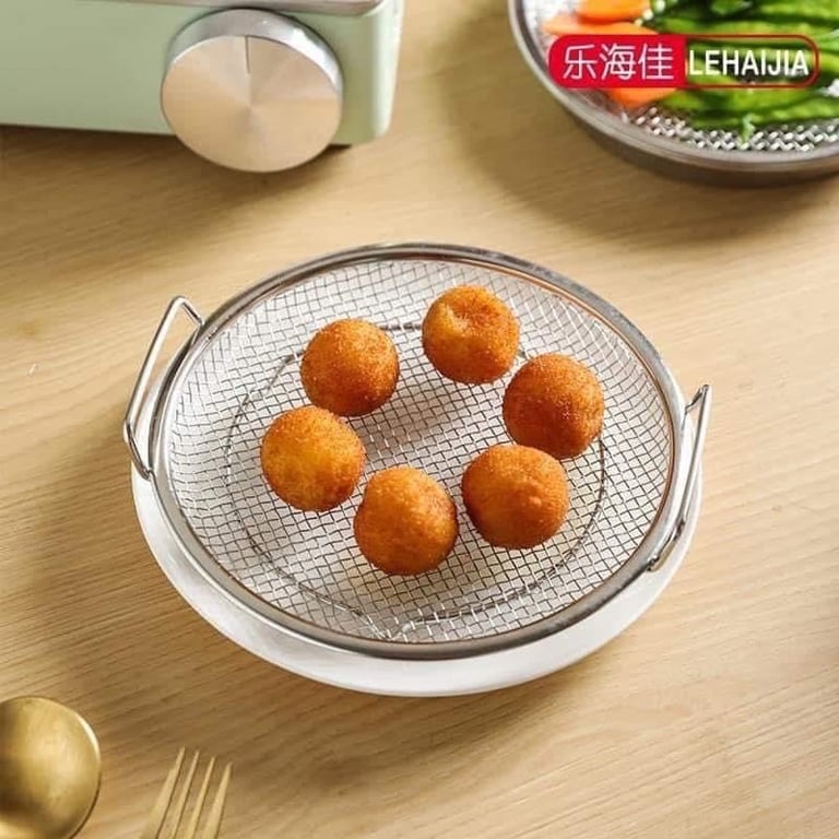 KHAY INOX KÈM VỈ LƯỚI CHẤT LIỆU INOX 304  size 20cm - loại có tay cầm