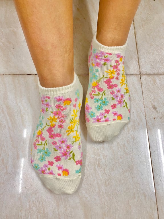 SET 10 ĐÔI TẤT NỮ CỔ NGẮN