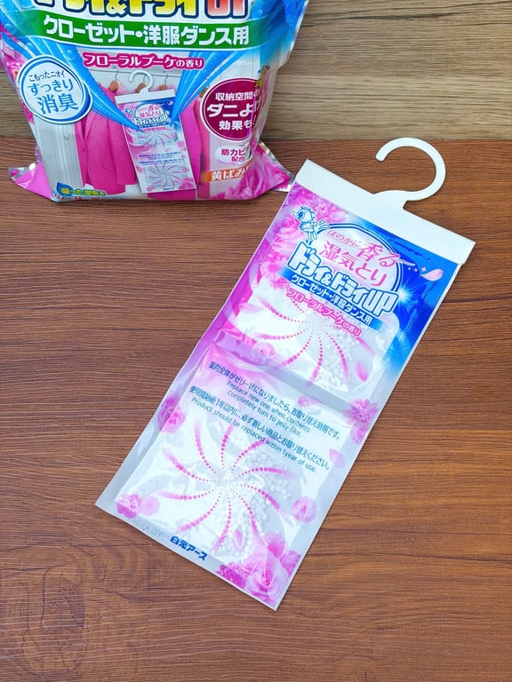 Gói 4 túi chống ẩm mốc & làm thơm tủ Hakugen Nhật Bản