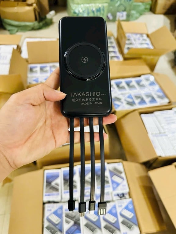 Sạc dự phòng không dây TAKASHIO nội địa Nhật - Made in Japan dung lượng 20.000mAh.